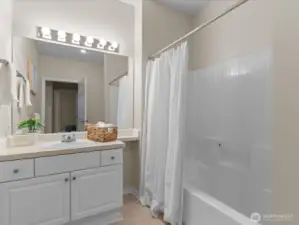 Full bathroom off main living areas.