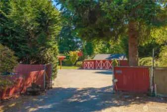 Private driveway and fully fenced/gated
