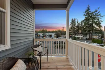 Photographs are for illustrative purposes only. Features, finishes, interior/exterior colors, landscaping and floorplan shown may vary from actual homes built.