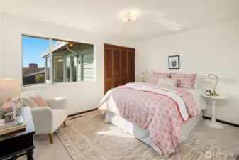 Second upstairs bedroom.