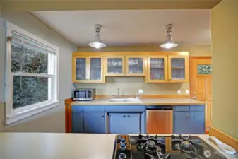 Convenient and Easy~