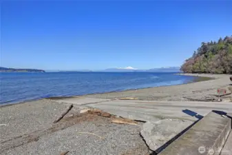 Excellent Boat Launch~