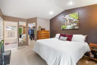 Large Primary bedroom with huge walk in closet and en-suite bath