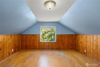 Spacious primary bedroom