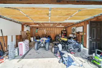 Garage/ shop