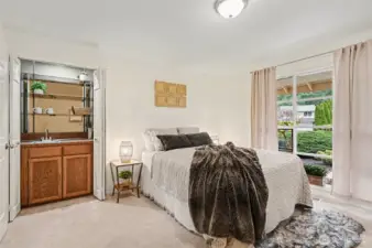 The built in wet bar can be removed and turned ito a closet