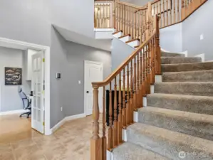 Foyer/Entry/Stairs to Upper