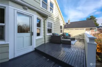 Large back deck to enjoy those summer nights (they're coming!) whilst enjoying mountain and City vistas.