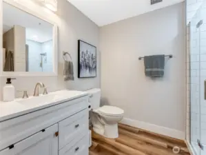 Bathroom, Attached