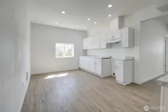 Lower unit kitchen, cont.