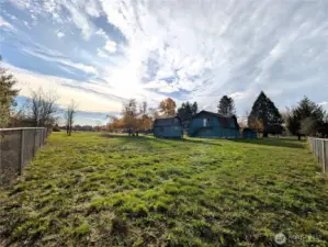 Huge ~5 acre lot!