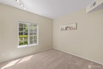 Flexible second Bedroom.