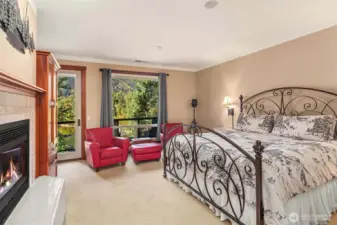 3rd Ensuite bedroom with Balcony and Views