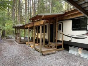 Well-built auxiliary roof & covered deck.