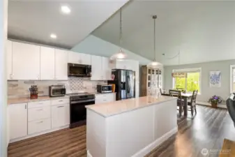 Fully remodeled kitchen, vaulted ceilings.