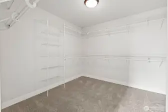 Picture of previously built home in community and is for illustrational purposes only. Actual plans and spec will vary. Some features shown are upgrades.