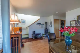 dining/entry
