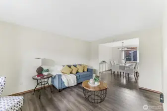 Open Living room to the Dining room