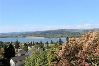 Virtually Staged -   Upstairs living room