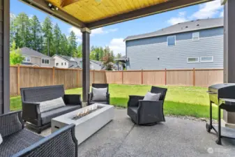 Covered back patio makes year round BBQ your option!