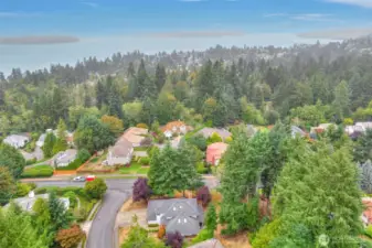 Minutes to downtown Steilacoom, JBLM, I-5, and more.