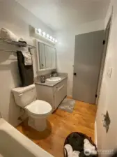 Great lighting in full bath! Bright and clean.