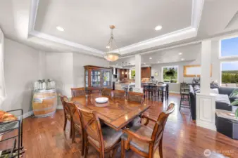 Formal Dining back to kitchen