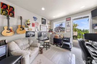 main floor office with dec k access