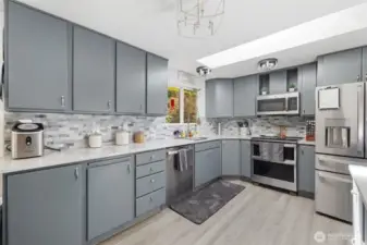 A modern cook’s space with classic touches—form meets function where it matters most.