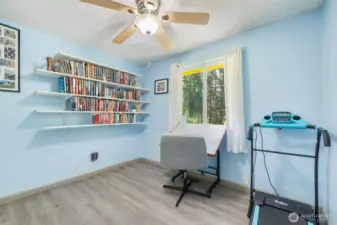 Office, library, wellness nook? This calming sky-blue space is ready to multitask as beautifully as you do.
