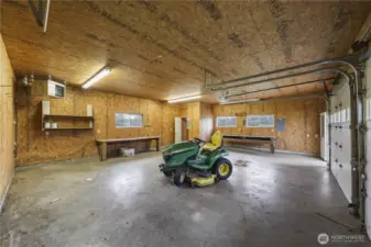 Heated Shop w/ 2 overhead doors