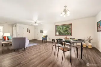 The floor plan forms an easy flow "L-shape" providing loads of options for a big farm table, sectional recliners, or your favorite antiques with plenty of wall space for a hutch or book case.