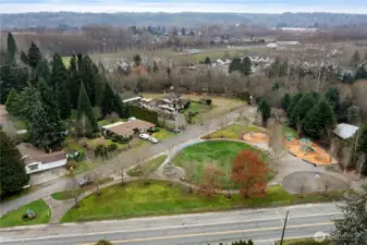 Nearby park that is walking distance from home