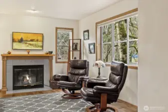 Cozy up with a good book next to the wood-burning fireplace - there's nothing better!