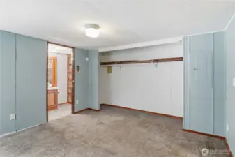 Main bedroom with large closet and main bathroom