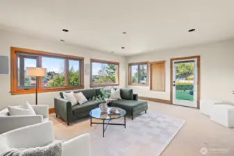 This versatile bonus space invites the landscape inside, offering direct, simple access to your private, protected retreat.