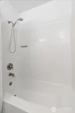 shower/tub