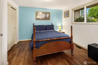 2nd primary bedroom