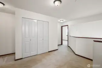 Little Desk Space - TV Area