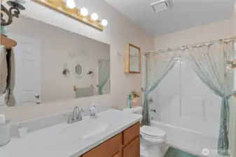 Bathroom with Tub/Shower