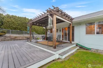 Outside Deck with Pergala