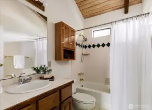 Full bath on upper level