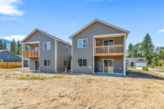Photographs are for illustrative purposes only. Features, finishes, interior/exterior colors, landscaping and floorplan shown may vary from actual homes built.