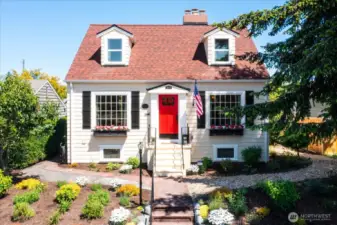 Stunning restored 1930's Colonial home offering exceptional curb appeal