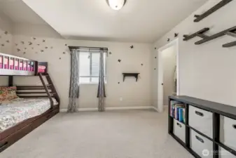 Spacious bedroom.