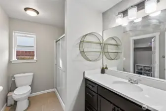 Great Lighting Primary EnSuite