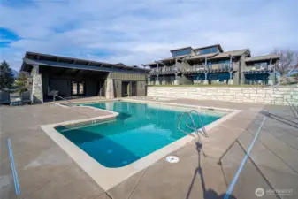 Yacinde pool and Yacinde Building F overlooking the pool