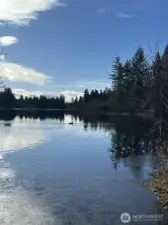 Experience premier living in the Lake Kathleen area of Renton Highlands. This desirable property offers rare private access to a residents-only park with open grass fields and a peaceful, secluded setting.