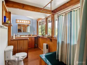 Farmhouse Bathroom