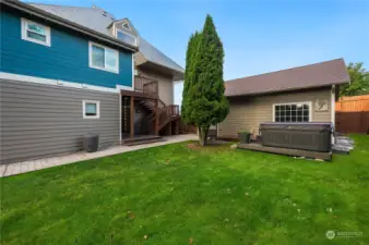 Level backyard with plenty of privacy!